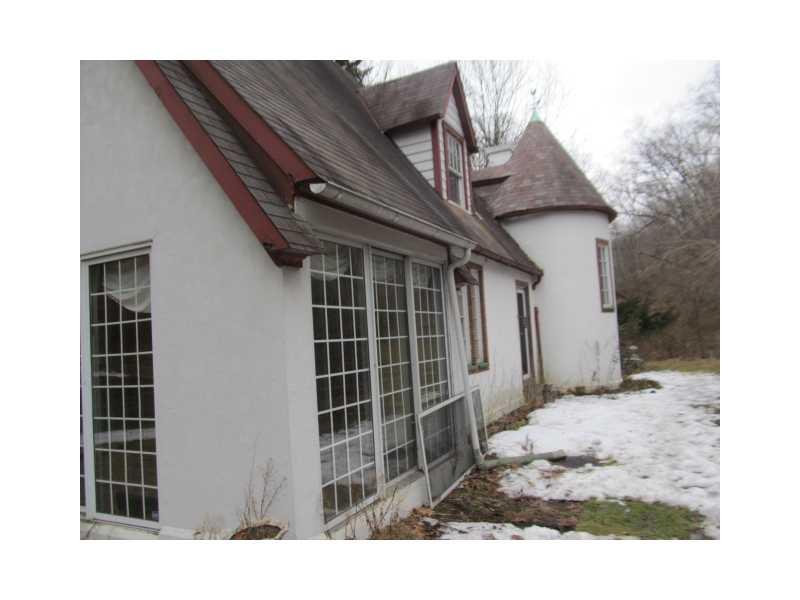 212 Nelson Run Road Pittsburgh, PA 15237 - Photo 2 of 7 Exterior Front.