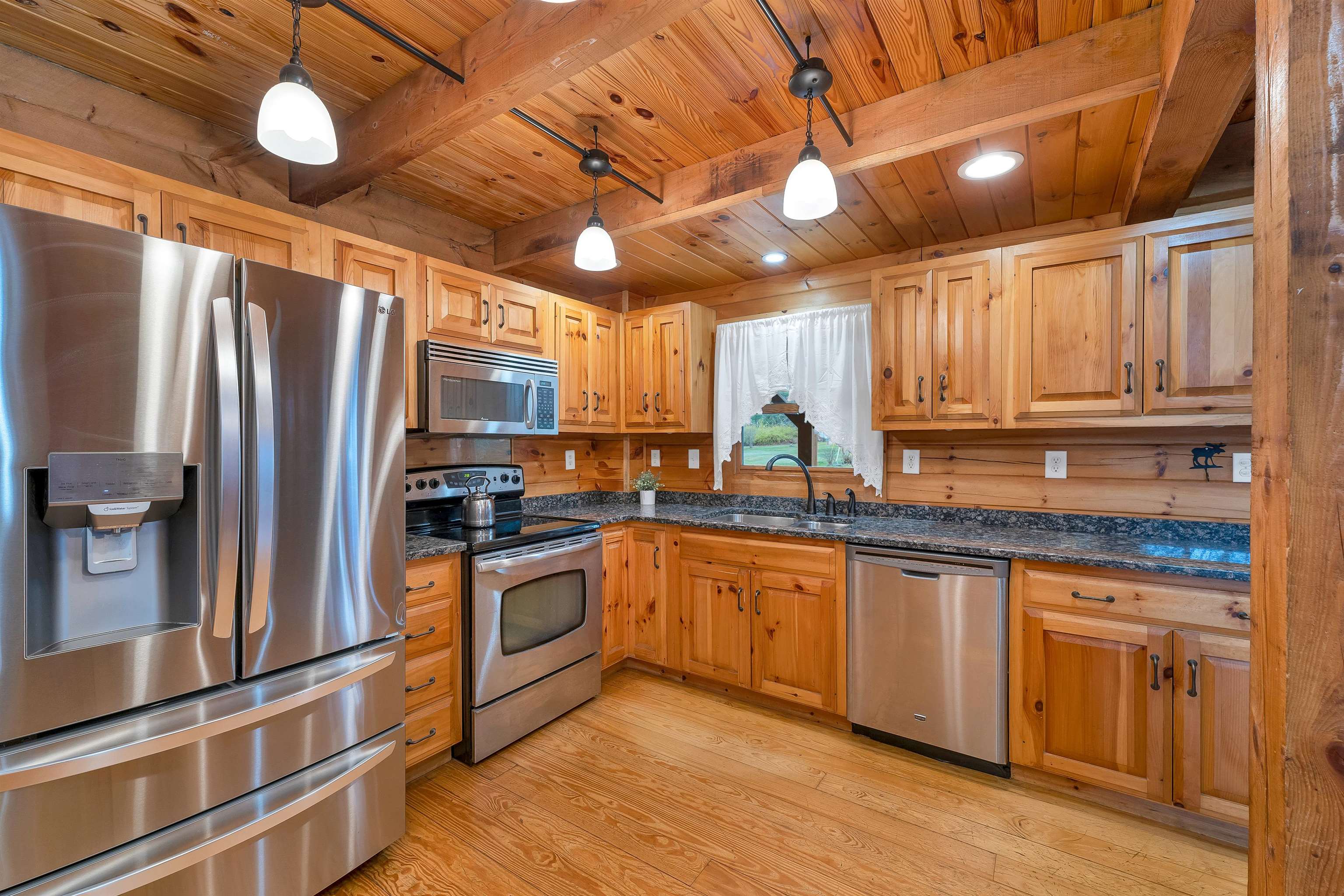 79 N Road Kingston, NH 03848 - Photo 5 of 60