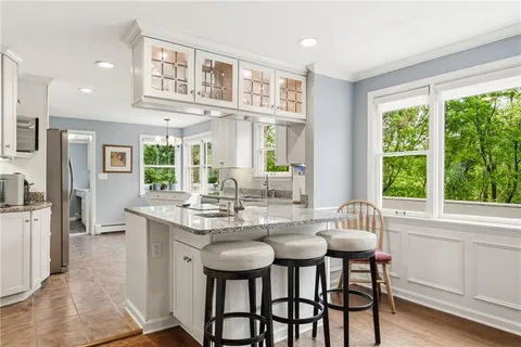 $850,000 | 711 Woodland Drive, Pittsburgh, PA 15238