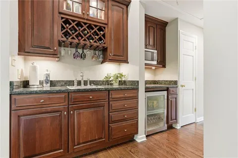 $850,000 | 711 Woodland Drive, Pittsburgh, PA 15238