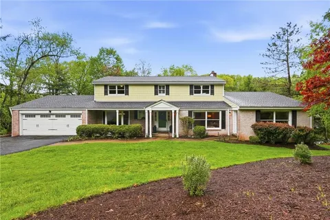 $850,000 | 711 Woodland Drive, Pittsburgh, PA 15238