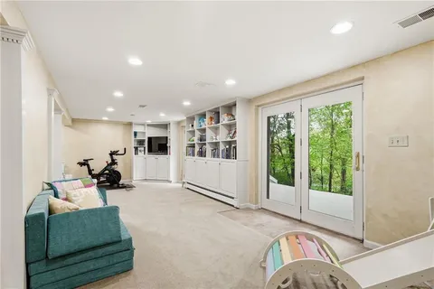 $850,000 | 711 Woodland Drive, Pittsburgh, PA 15238