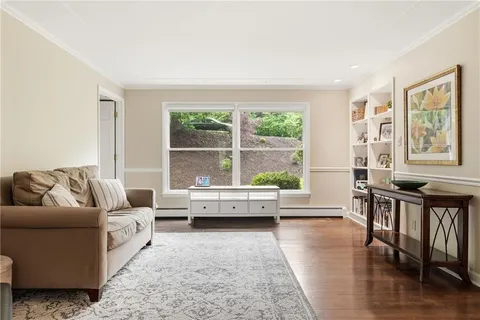 $850,000 | 711 Woodland Drive, Pittsburgh, PA 15238