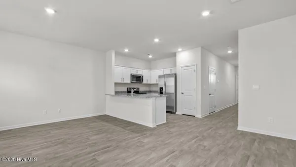 $1,800 | 3500 Sunstone Way, Unit 2, Winterville, NC 28590