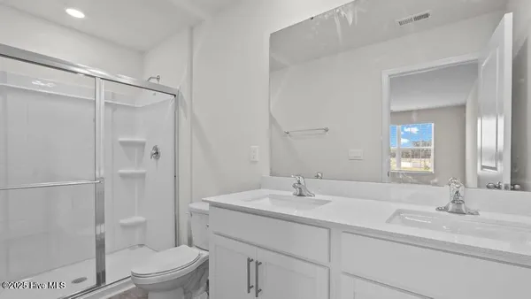 $1,800 | 3500 Sunstone Way, Unit 2, Winterville, NC 28590