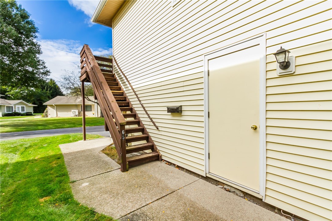 65 Lincoln Mills Road East Rochester, NY 14445 - Photo 3 of 17