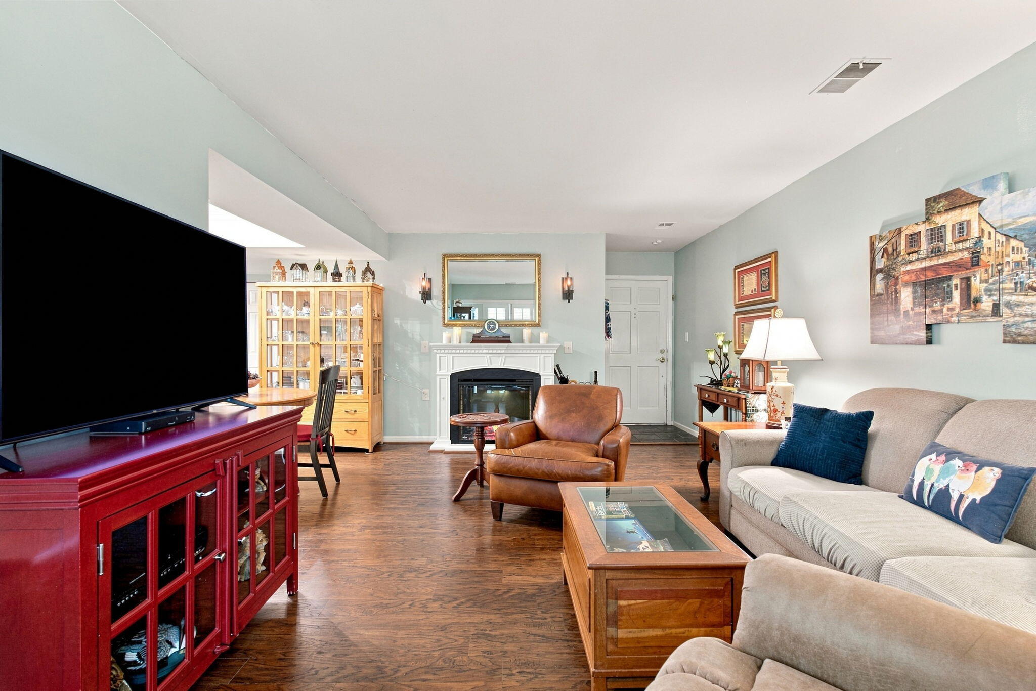395 Redding Road, Unit 213 Lexington, KY 40517 - Photo 8 of 31 15-web-or-mls-DSC08123_with_tv