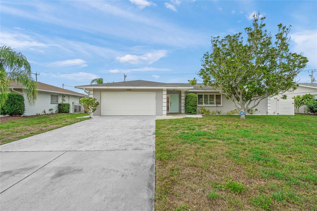 3405 South Lockwood Ridge Road Sarasota, FL 34239 - Photo 2 of 43