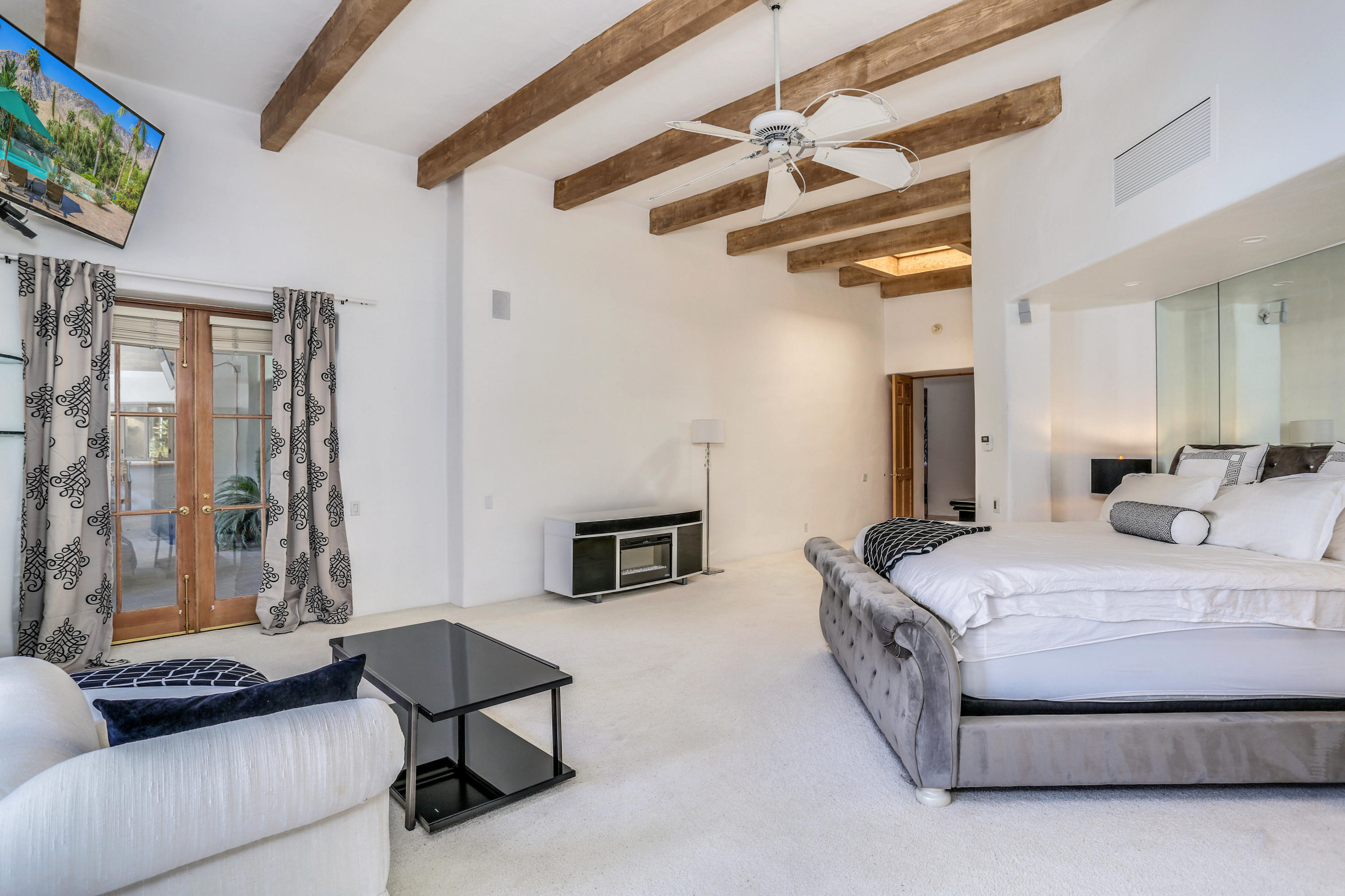 38271 Vía Roberta Palm Springs, CA 92264 - Photo 22 of 39 v