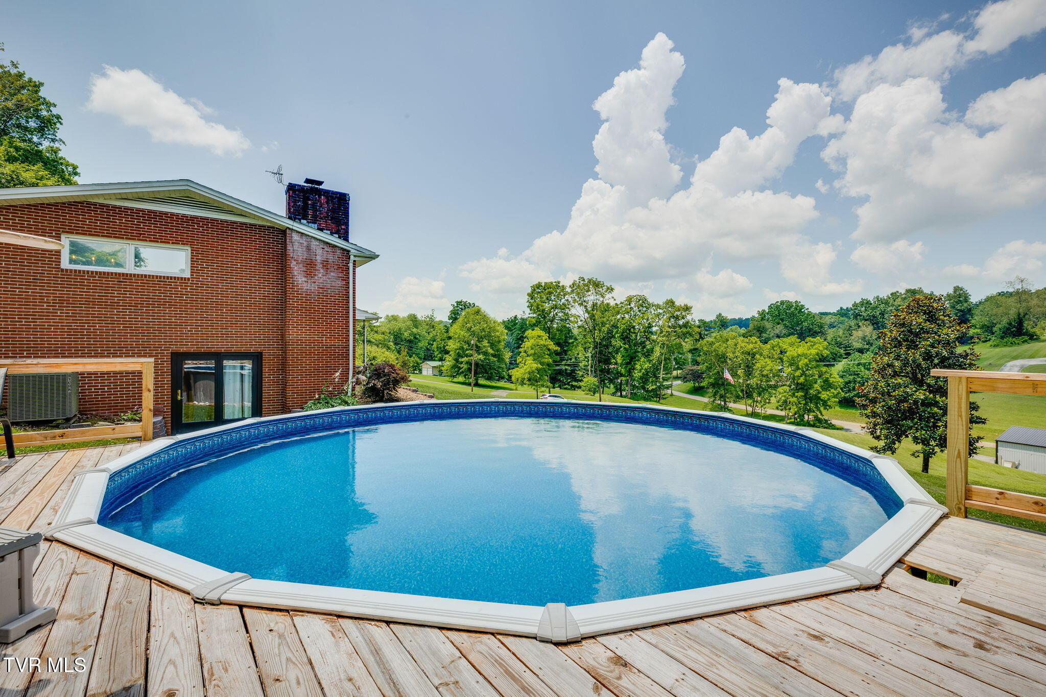 1703 Rock Springs Road Kingsport, TN 37664 - Photo 43 of 57 Swimming Pool
