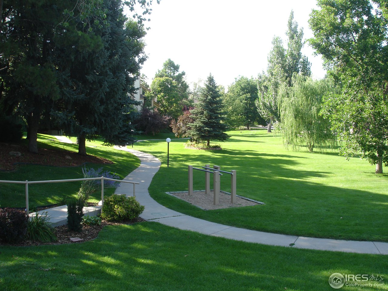4729 Spine Road, Unit F Boulder, CO 80301 - Photo 8 of 12 Stroll to the pool or to play tennis.