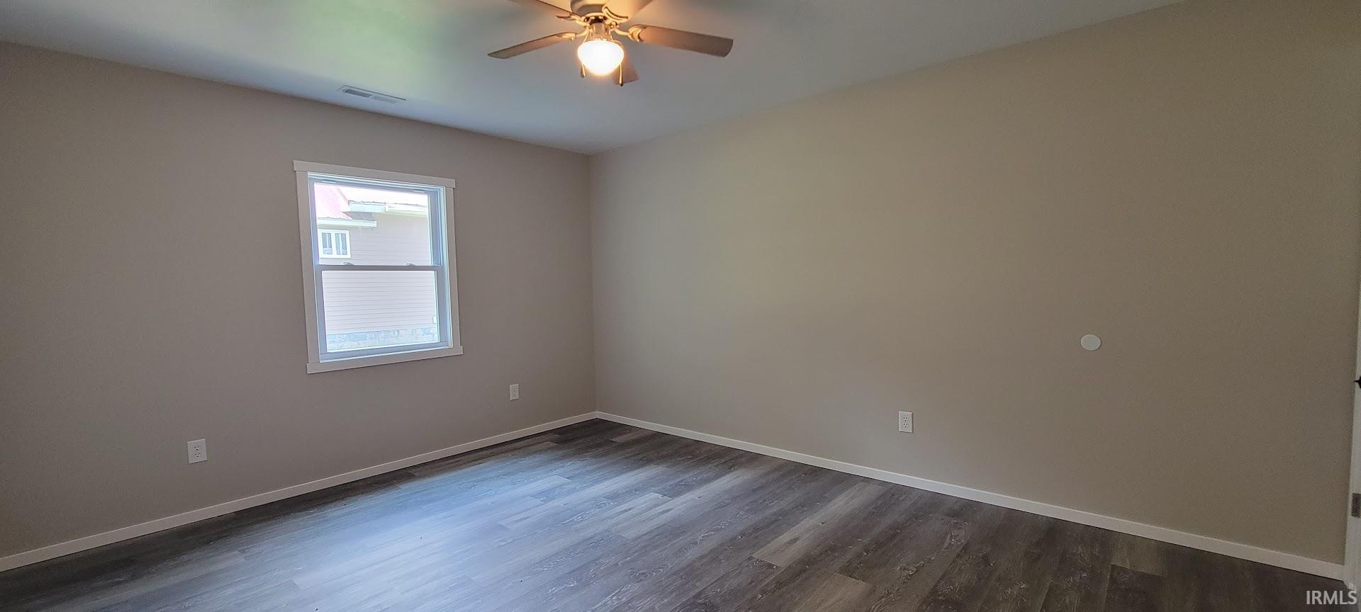 705 Indiana Street Bicknell, IN 47512 - Photo 11 of 18