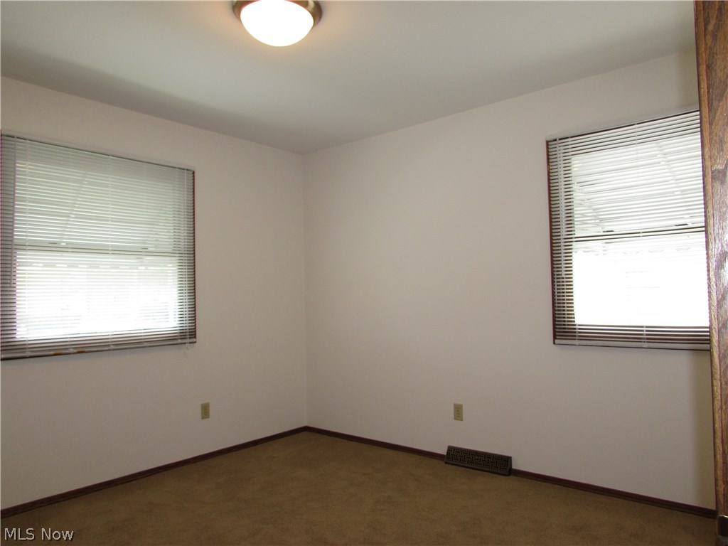 6090 Ridge Road Parma, OH 44129 - Photo 18 of 35