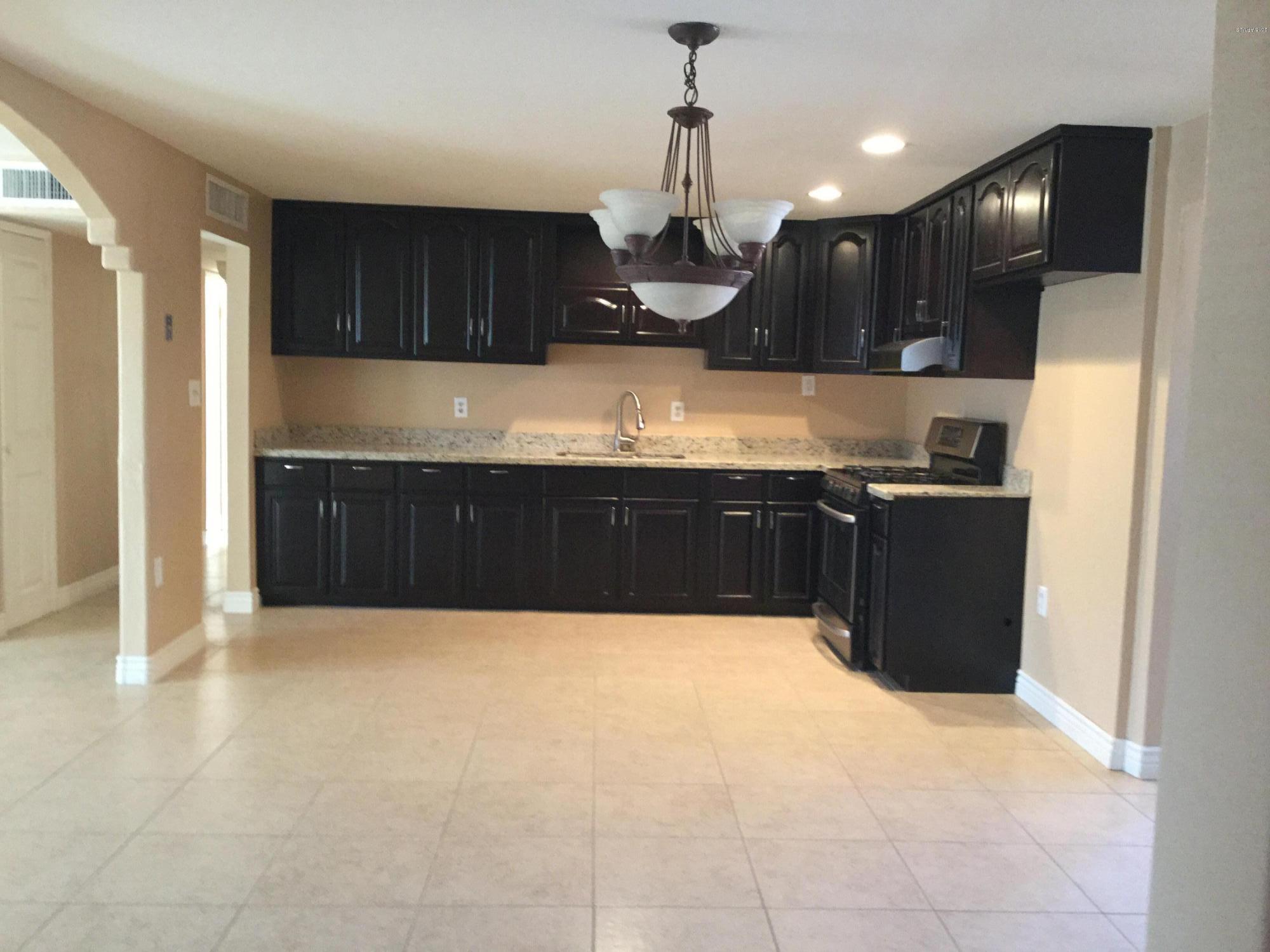 5644 West Granada Road Phoenix, AZ 85035 - Photo 4 of 33 image