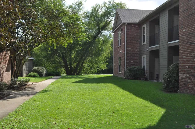 $180,000 | 7300 Burbank Drive, Unit 23, Baton Rouge, LA 70820