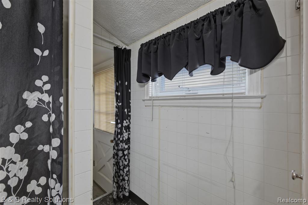 23644 East Main Street Armada, MI 48005 - Photo 18 of 50