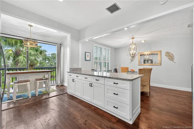 $199,900 | 13232 Northwest Harbour Ridge Boulevard, Unit 8B, Palm City, FL 34990