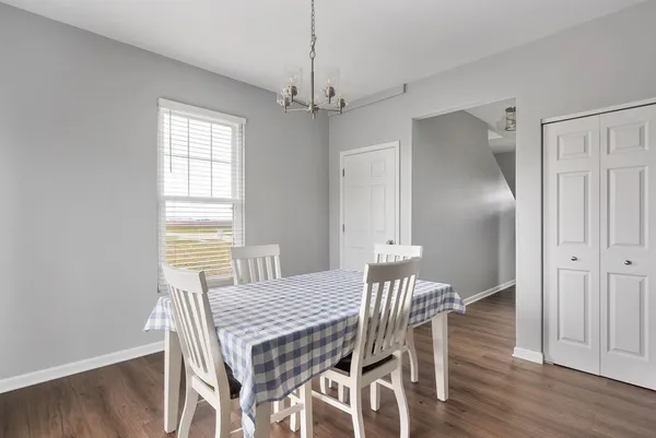$379,900 | 1813 South 5th Street, Eldridge, IA 52748