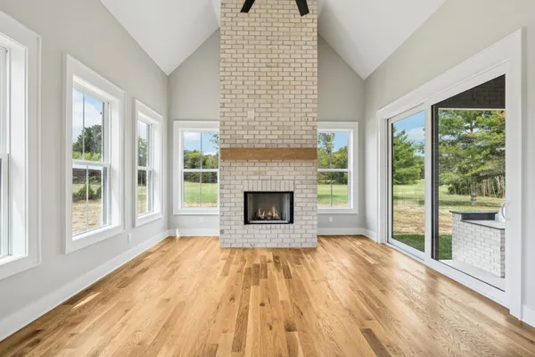 $1,274,000 | 8297 12 Corners Road, Lascassas, TN 37085
