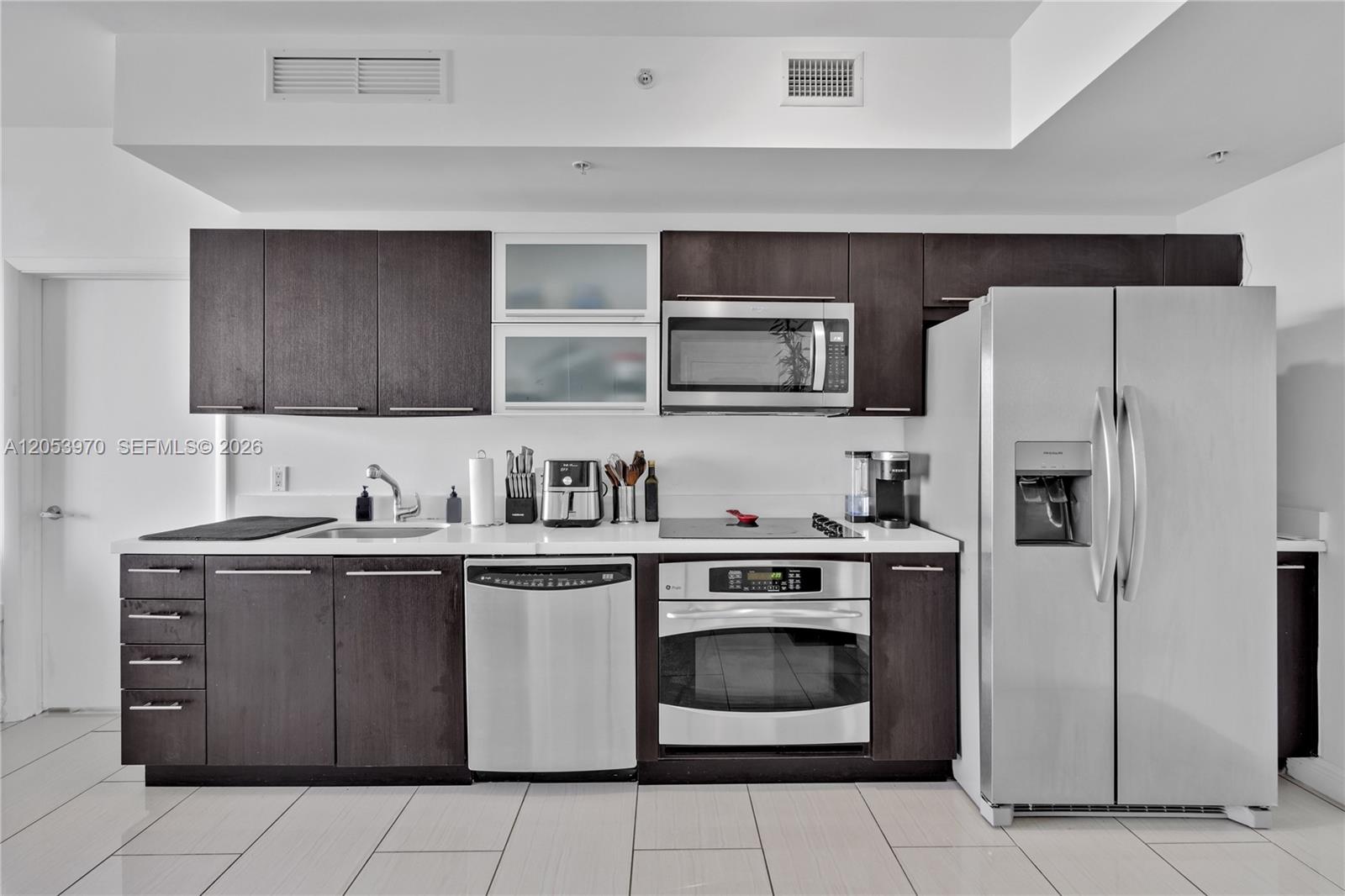 90 Southwest 3rd Street, Unit 4403 Miami, FL 33130 - Photo 4 of 32