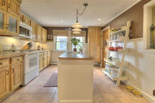 22 Whittier Road Haverhill, MA 01830 - Photo 12 of 30 Gallery Image 12