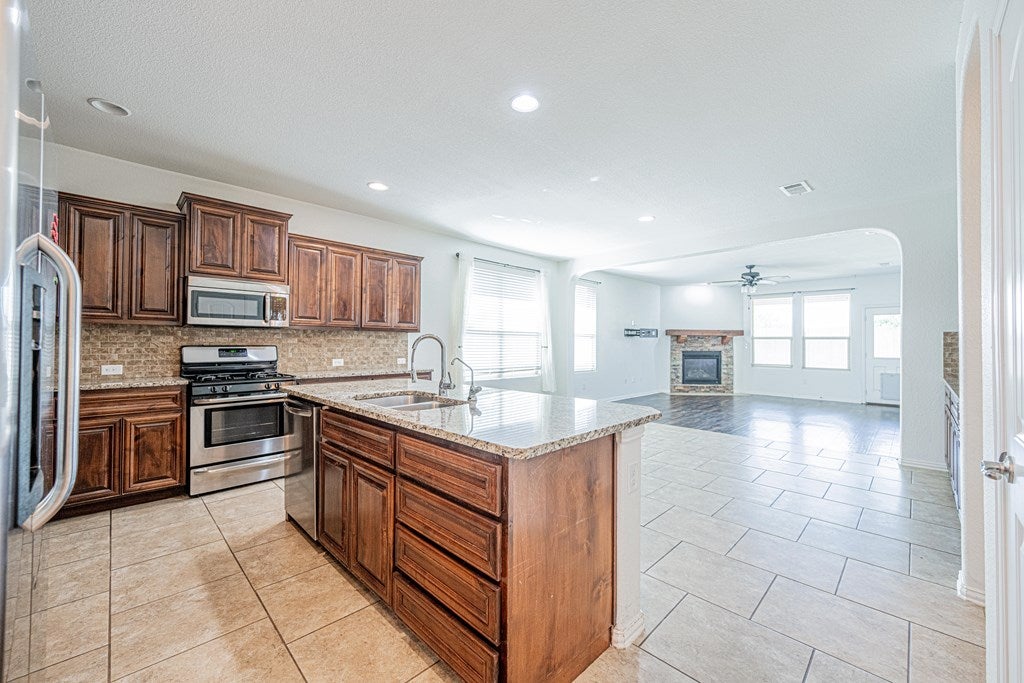 6701 Colony Road Midland, TX 79706 - Photo 4 of 37 Gallery Image 4