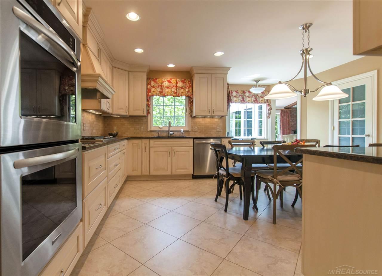 61 North Deeplands Road Grosse Pointe Shores, MI 48236 - Photo 14 of 52