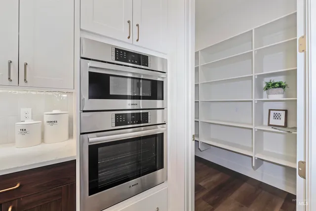 $929,000 | 5394 West Haughburn Drive, Eagle, ID 83616