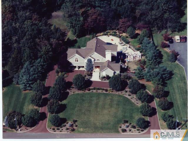 7 Miller Farm Road Somerset, NJ 08873 - Photo 1 of 14 Gallery Image 1