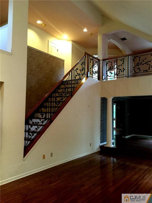 7 Miller Farm Road Somerset, NJ 08873 - Photo 9 of 14 Gallery Image 9