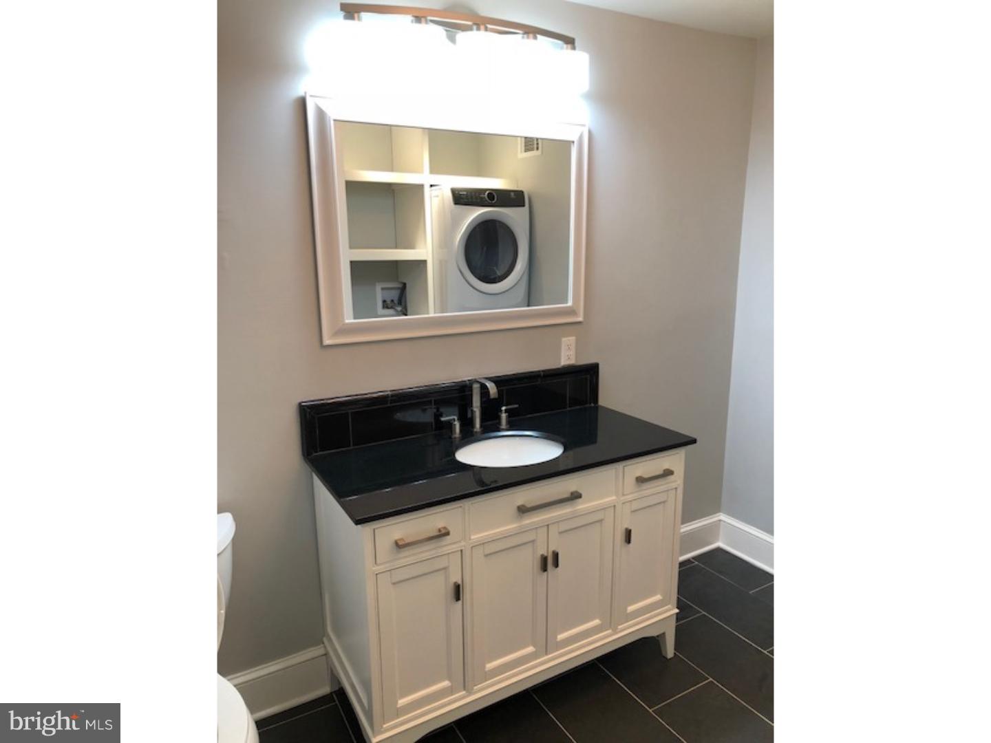 359 Tree Street Philadelphia, PA 19148 - Photo 15 of 24 Bathroom