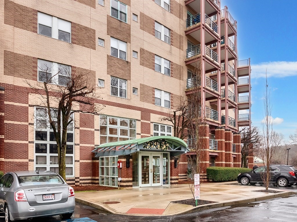 269 Cambridge Road, Unit 304 Woburn, MA 01801 - Photo 1 of 37 Gallery Image 1