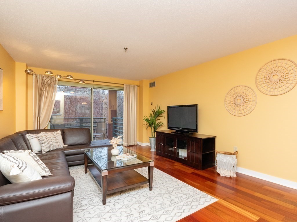 269 Cambridge Road, Unit 304 Woburn, MA 01801 - Photo 10 of 37 Gallery Image 10