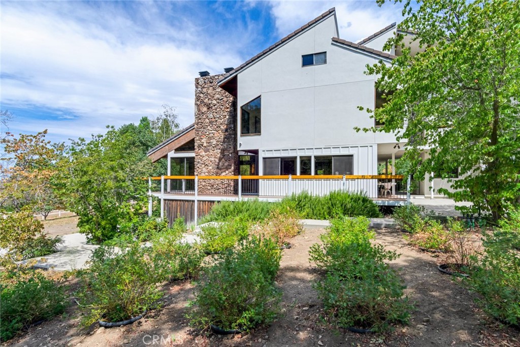 39155 Harris Road Oak Glen, CA 92399 - Photo 4 of 57 Gallery Image 4