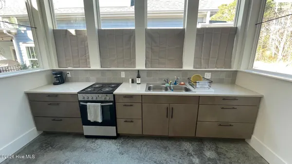 $1,395 | 1139 North Caswell Avenue, Southport, NC 28461