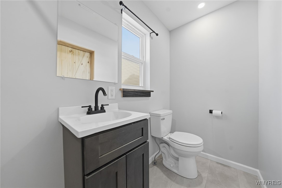 4596 Broadway Cheektowaga, NY 14043 - Photo 15 of 40