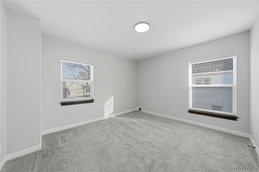 4596 Broadway Cheektowaga, NY 14043 - Photo 18 of 40