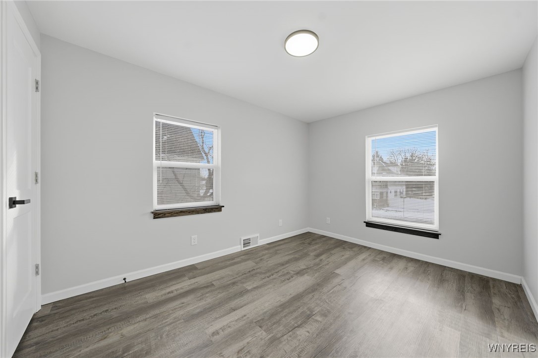 4596 Broadway Cheektowaga, NY 14043 - Photo 20 of 40