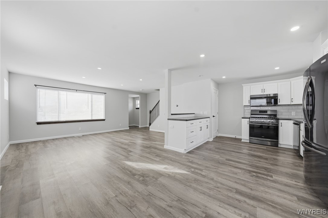 4596 Broadway Cheektowaga, NY 14043 - Photo 7 of 40