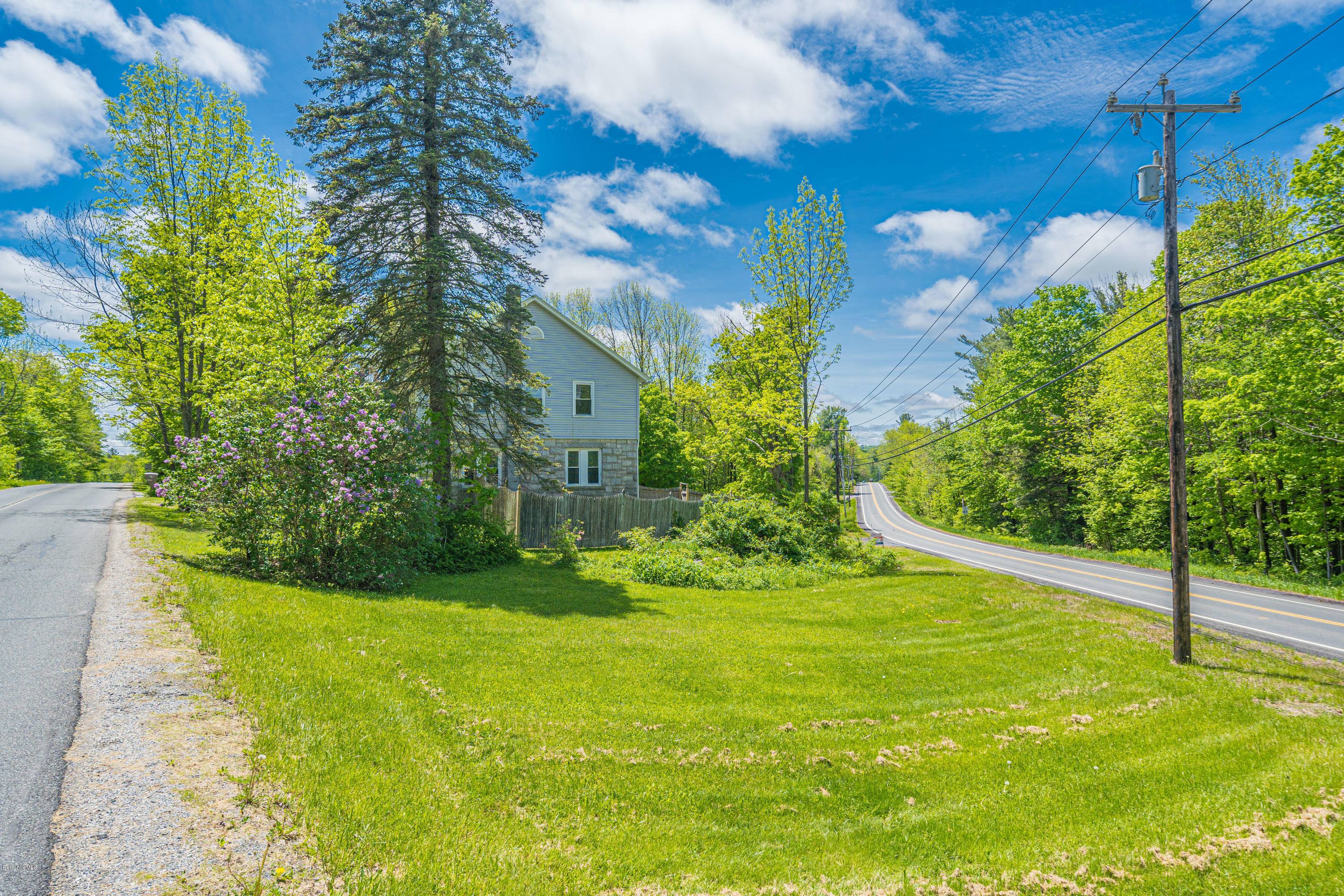 22 Wade Inn Road Becket, MA 01223 - Photo 29 of 32 a view of a garden with a house