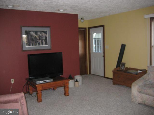 2254 Turnpike Road Elizabethtown, PA 17022 - Photo 2 of 38 Gallery Image 2