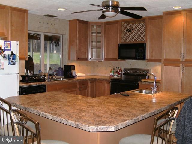2254 Turnpike Road Elizabethtown, PA 17022 - Photo 3 of 38 Gallery Image 3