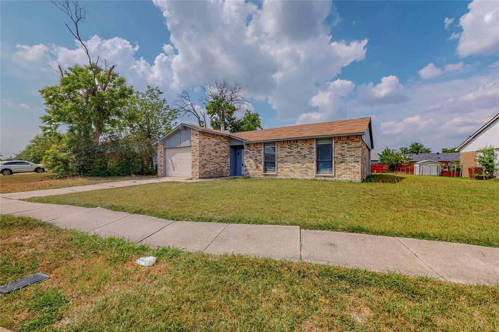 5568 Ragan Drive The Colony, TX 75056 - Photo 9 of 33 Gallery Image 9