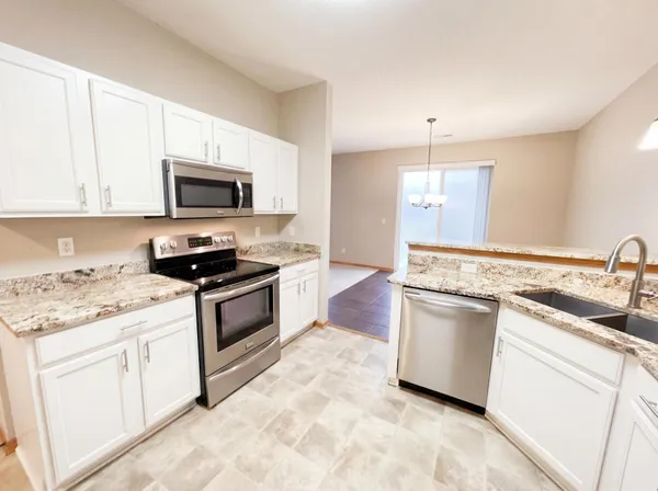 $295,000 | 17005 78th Place North, Maple Grove, MN 55311