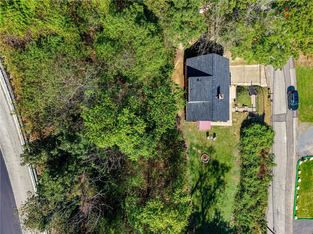 331 Eicher Road Pittsburgh, PA 15237 - Photo 11 of 39 Gallery Image 11