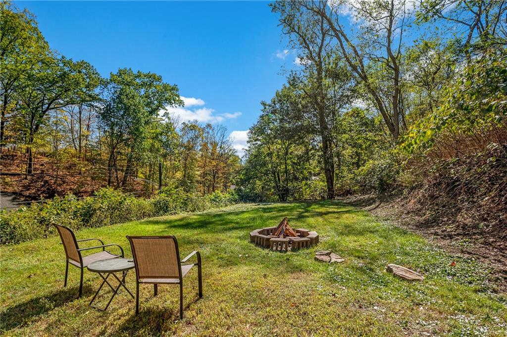 331 Eicher Road Pittsburgh, PA 15237 - Photo 12 of 39 Gallery Image 12