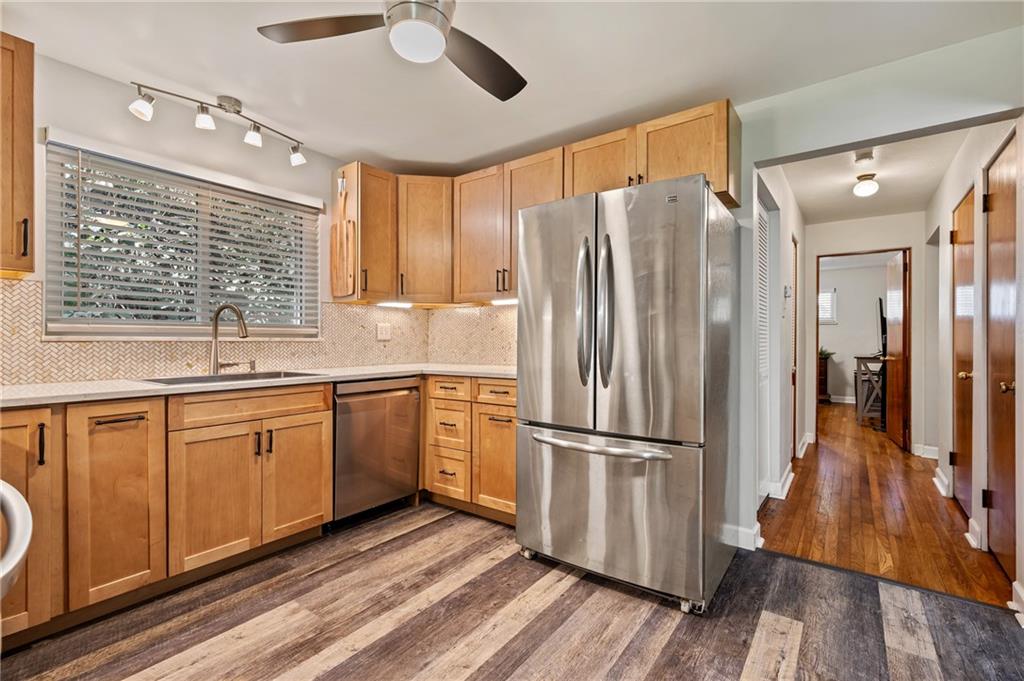 331 Eicher Road Pittsburgh, PA 15237 - Photo 16 of 39 Gallery Image 16