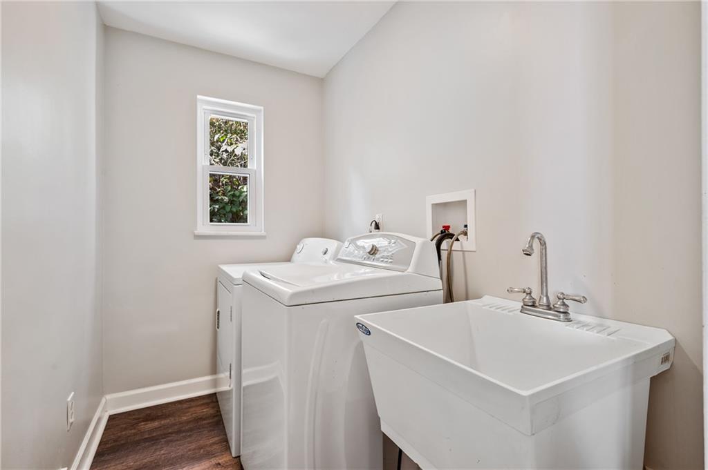 331 Eicher Road Pittsburgh, PA 15237 - Photo 17 of 39 Gallery Image 17