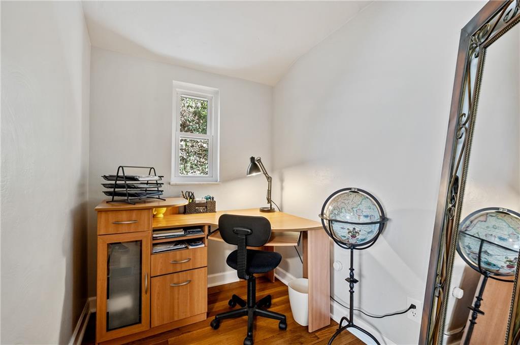 331 Eicher Road Pittsburgh, PA 15237 - Photo 23 of 39 Gallery Image 23