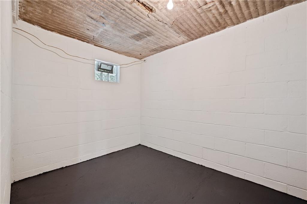 331 Eicher Road Pittsburgh, PA 15237 - Photo 29 of 39 Gallery Image 29